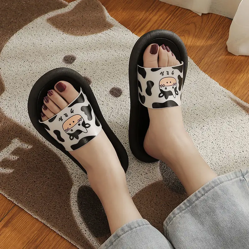 

Lovely Slippers Women Flat Flip Flops Shoes Lady Non-slip Home Bathroom Floor Slides Beach Shoe Thick Bottom Summer Woman Sandal