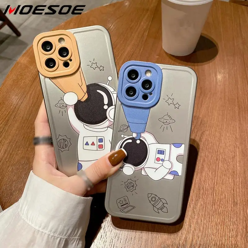 

For iPhone 13 Pro Max Case Plating Matte Cute Astronaut Phone Case For iPhone 11 12 Pro Max XS Max XR X 8 7 Plus Soft Back Cover