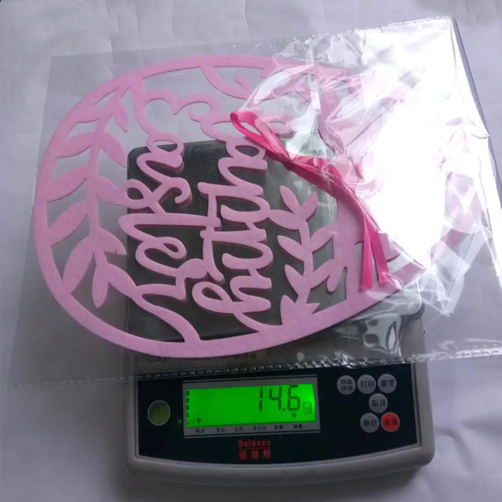 Нетканые разноцветные орнаменты с пасхальными буквами подвесные вывески