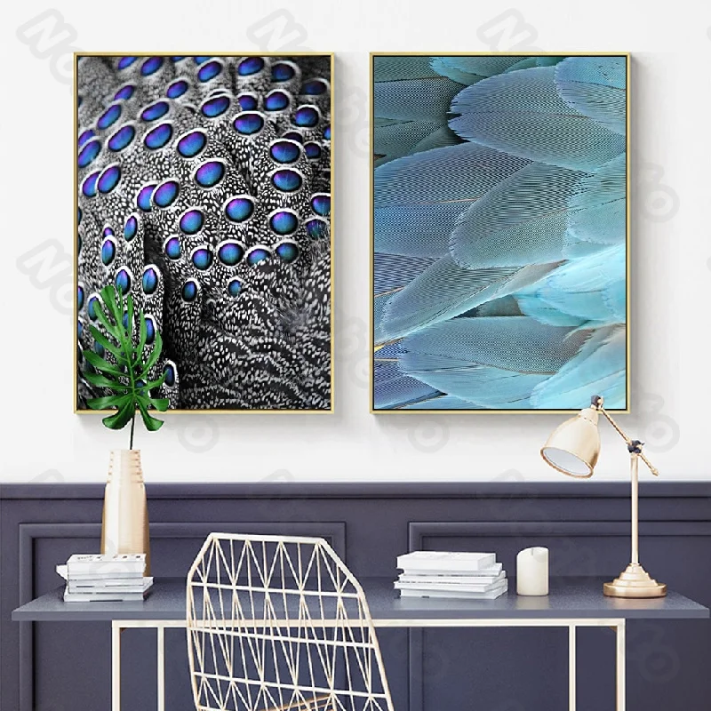 

Modern Style Canvas Painting Poster Peacock Feathers with Various Bold Colors a Single Word About Speaking for Home Rooms Decora