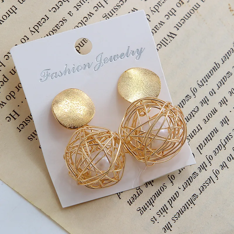 Новый горячий полый Имитация Жемчужный шар серьги гвоздики для женщин милый