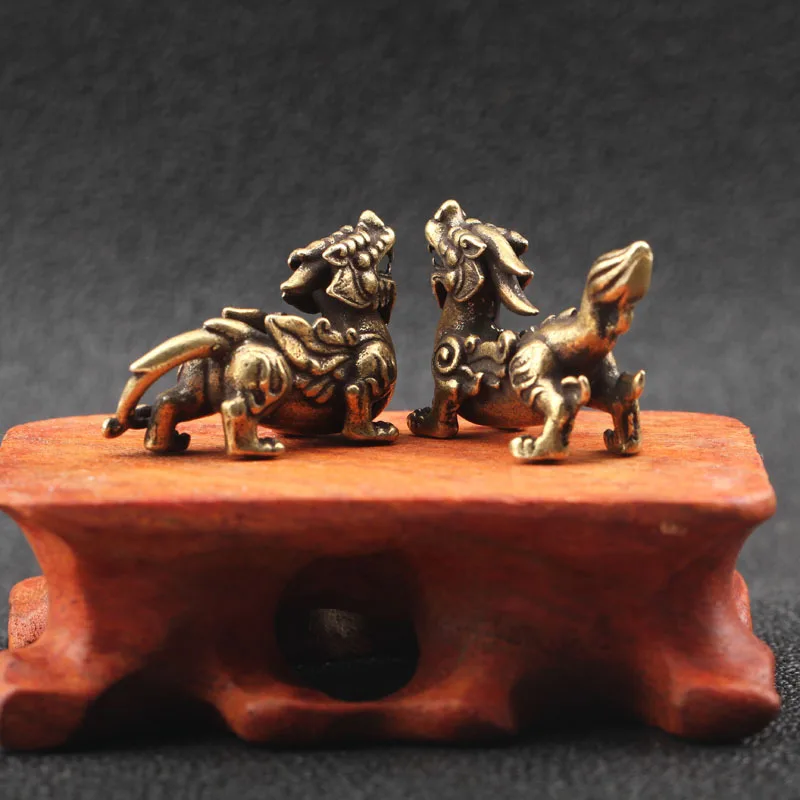 

Античная Медь мифический китайский зверей pipiu миниатюрные фигурки 1 пара украшения Латунь Лаки животных Qi Lin Настольный украшения
