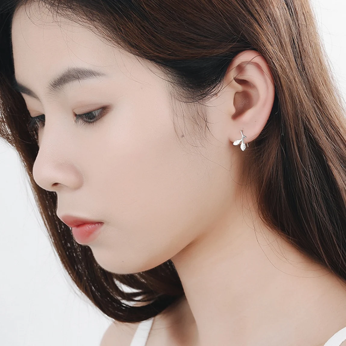 

Simple 925 Sterling Silver Leaf Ear Hook Clip Earrings For Women brincos oorbellen