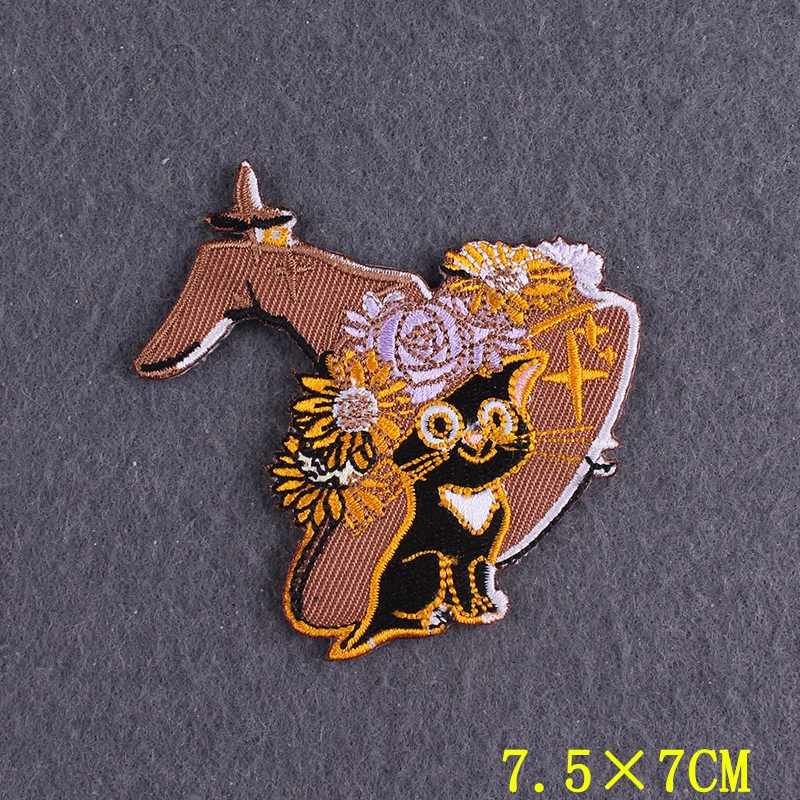 

Cartoon Animals Patch Mushroom Fox Embroidered Patches For Clothes DIY Cute Possum Striped Patches Iron On Patch For Clothing