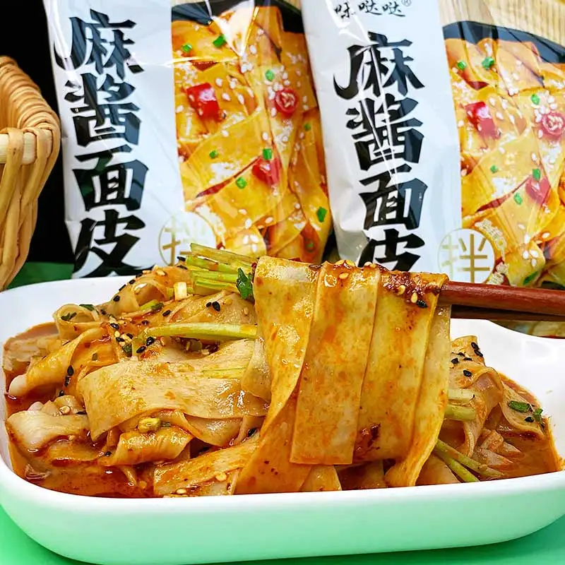 

Кунжутная паста, лапша, красное масло, лапша быстрого приготовления Liangpi