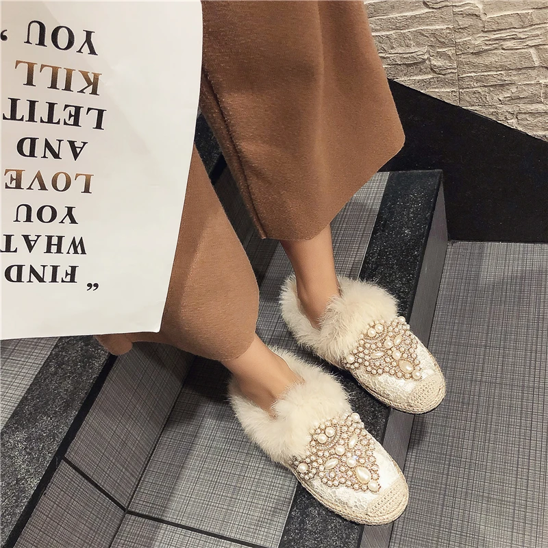 Зимние женские тапочки плюшевые меховые теплые зимние жемчуг со стразами лоферы