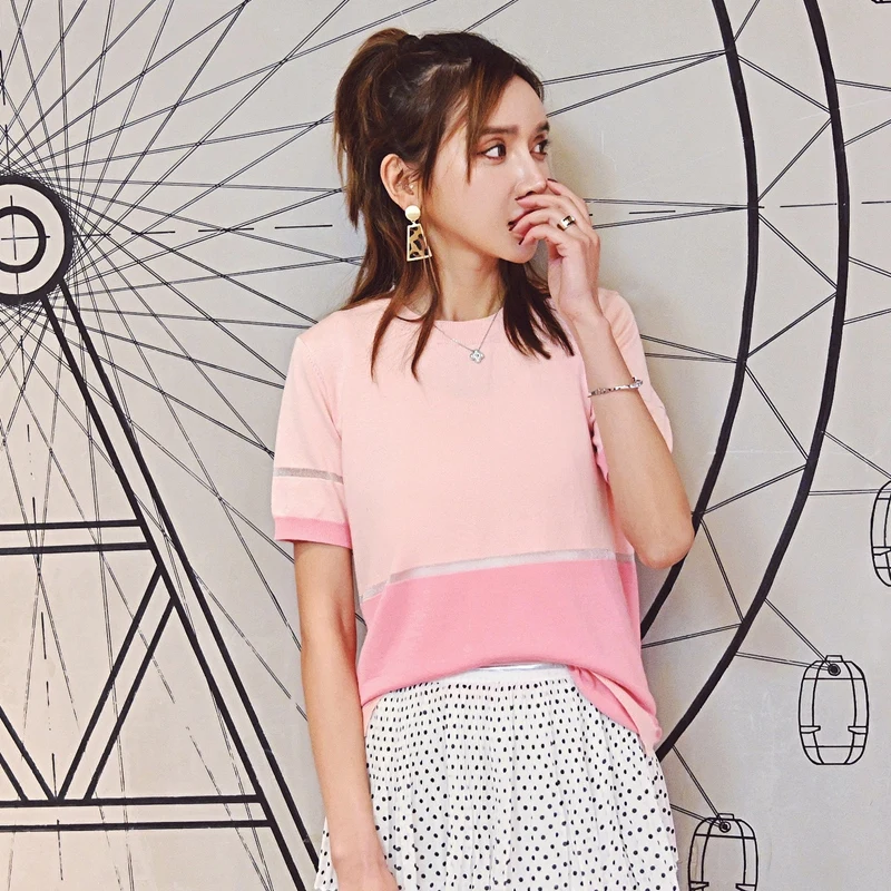 

Женская футболка с мазом