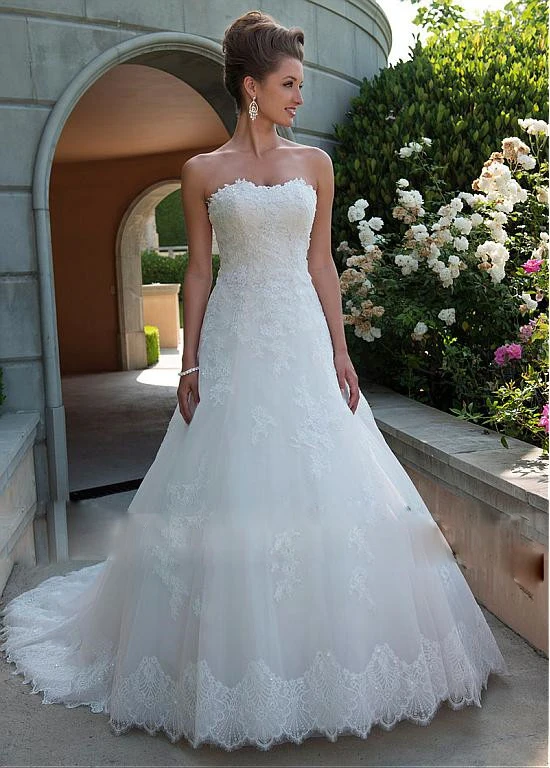

2020 Strapless Neckline Wedding Dress A Line with Lace Appliques Backless Zipper Bride Dress Vestidos de Novia
