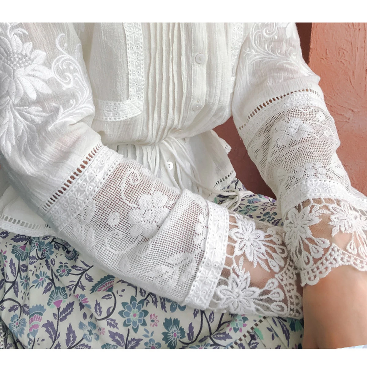 

Jastie Long Sleeve White Lace Blouses Shirts Women Vintage Floral Embroidery Tassel Lace Blouse Top Boho 2021 Summer Blusas