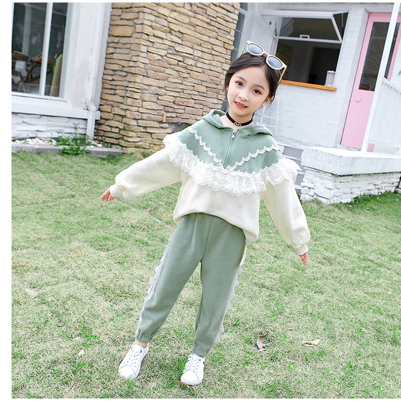 

Girls' suit 2021 new spring autumn children's clothing lace stitching fashion cute sweater long-sleeved trousers two-piece suit