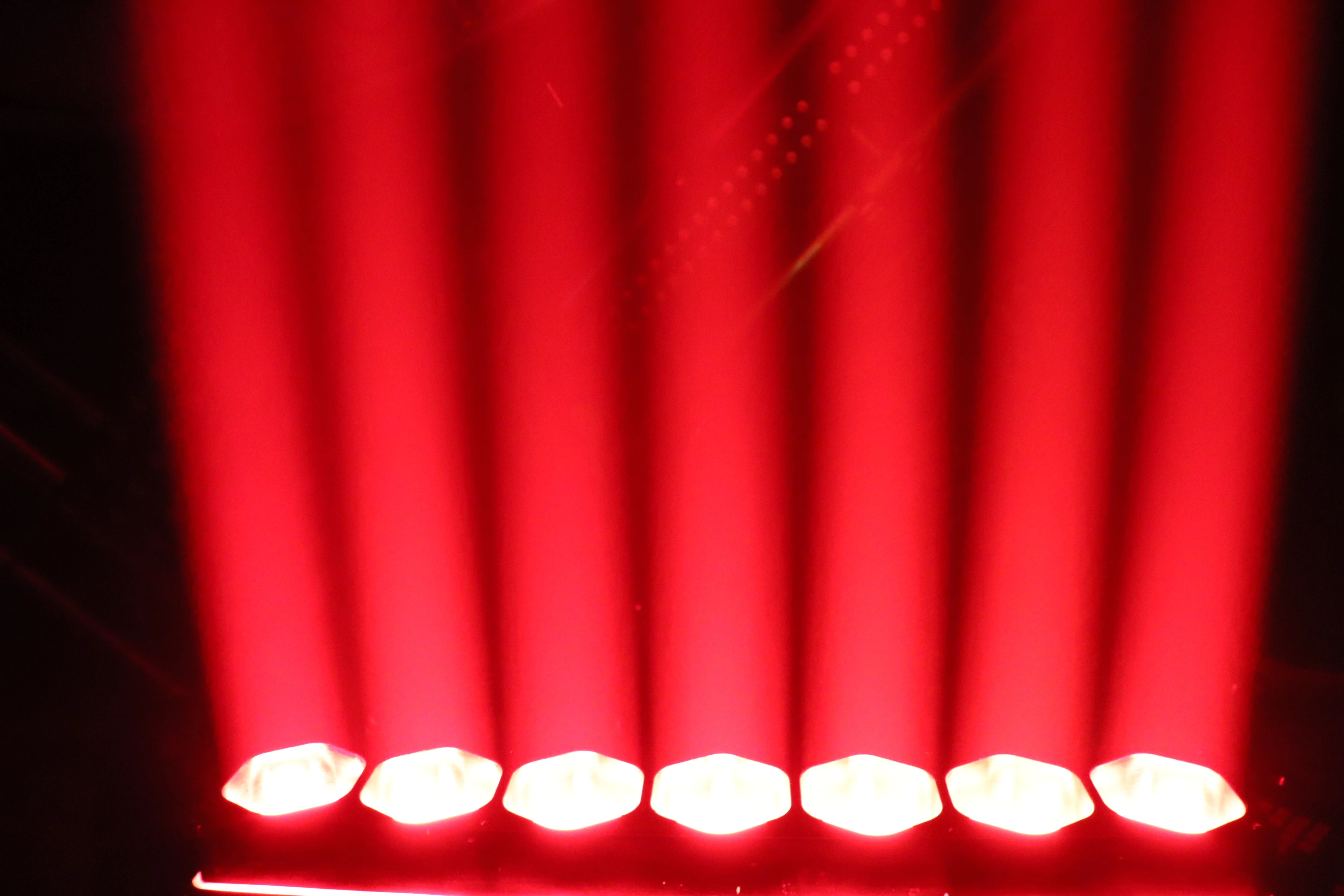 Новейший дизайн клусветильник движущаяся головка светодиод Pixel 7X40W DMX Zoom балка |