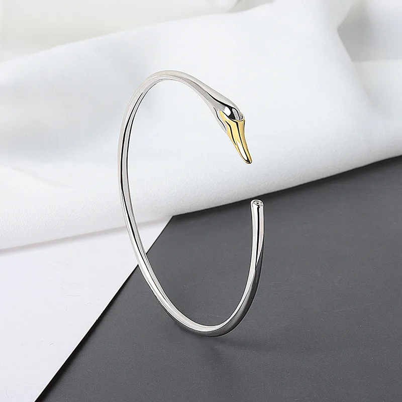 925 Sterling Silver Female Cute Bangle Light Golden Swan Excelletn Elegant Sweet Bangle for Woman Girl Fashion Jewelry Bracelets
