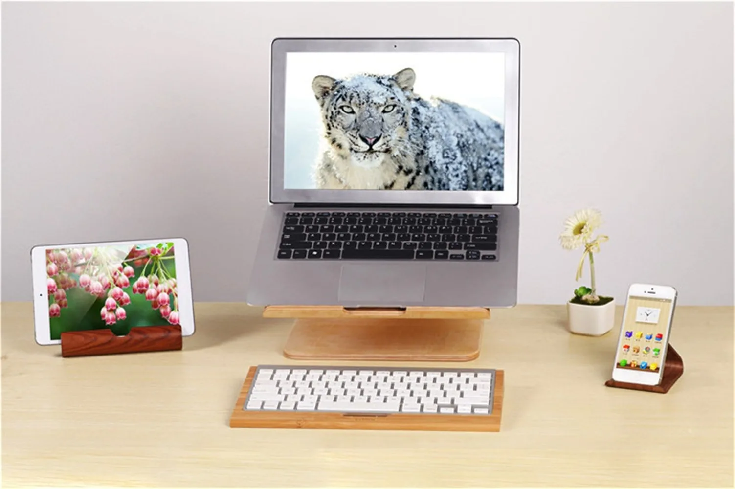 

2021 Newest Laptop Cooling Pad Walnut Birch macbook cooling base wooden laptop cooling bracket Laptop universal