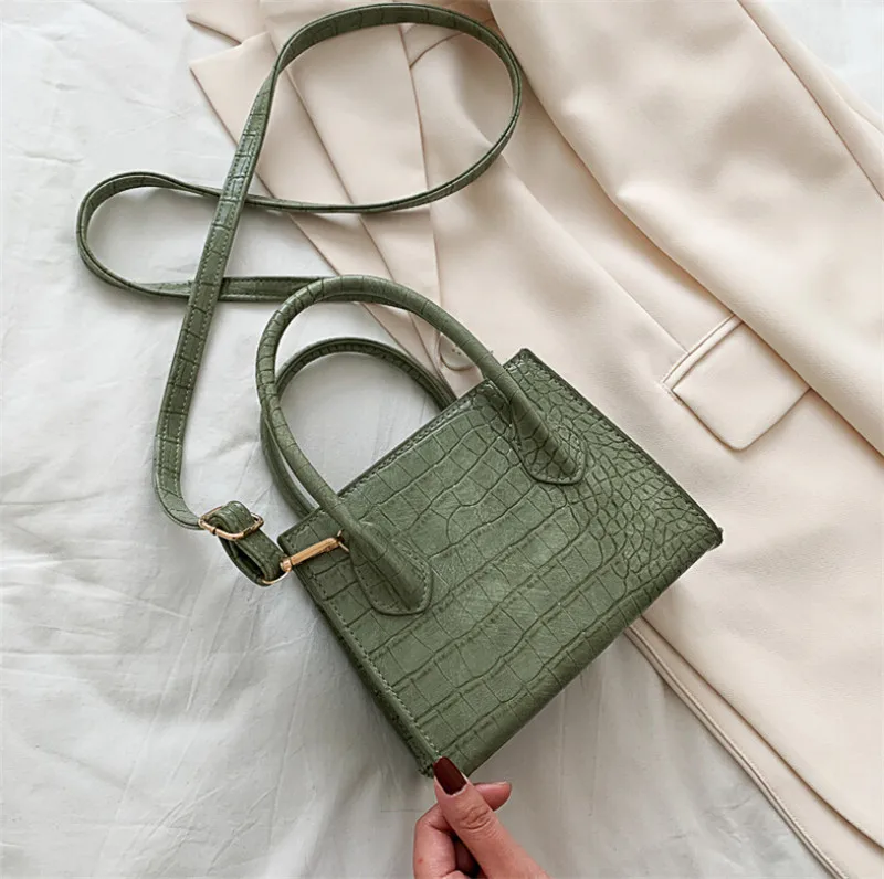 

Women Small Crossbody Bag, Faux Leather Shoulder Bag Handbag with Classic Crocodile Pattern