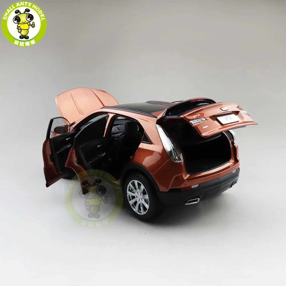 1/18 США GM Cadillac XT4 литой модельный автомобиль игрушка джип подарки для мальчиков и девочек