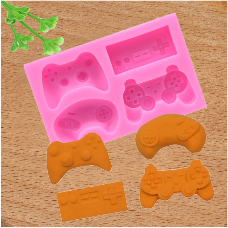 

4 Hole DIY Baking Game Chocolate Mold Cake Dessert Decoration Baking Biscuit Silicone Mold Kitchen Bakeware Tools Accessories