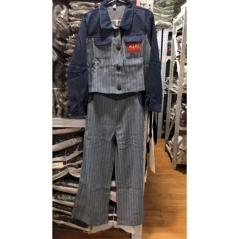 Женский комплект из двух предметов куртка и брюки искусственной джинсовой ткани