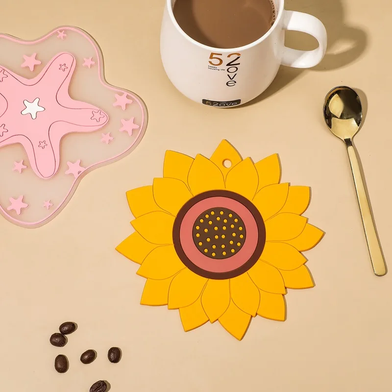 

Creative Sunflower Placemat PVC Silicone Coaster Japanese Style Heat Insulation Pad Anti-scald Bowl Mat Kitchen Accessories