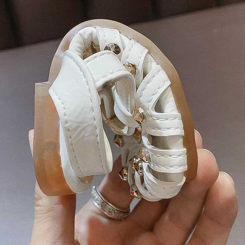 Детская обувь Сандалии для девочек принцессы Милые сандалии из мягкой кожи с