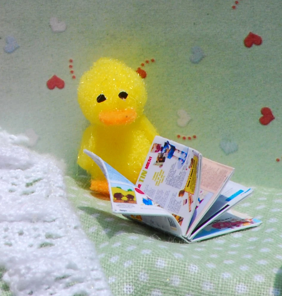 

DIY Doll House Miniature Room Toy Creative Wooden Dollhouse Furniture Doll Houses Building Kits Toys for Baby Gift