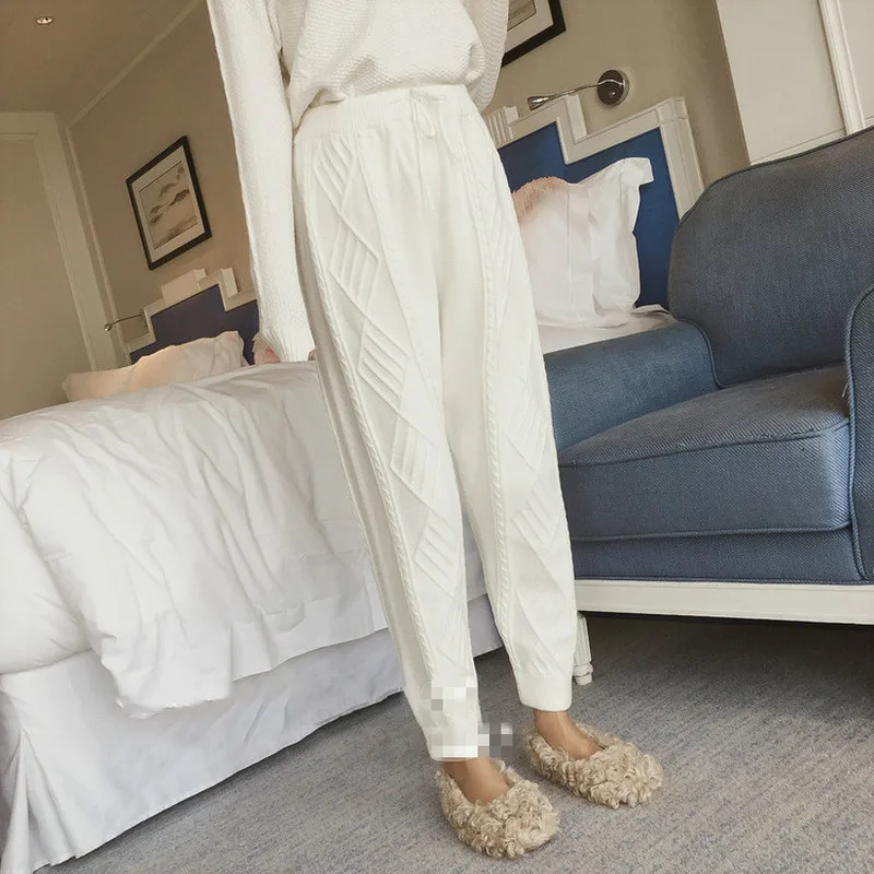 

Yocalor Striped Stitching Knitted Harem Pants Women Retro Loose Warm Femme Pants Casual Fashion Soft Ankle-Length Pants