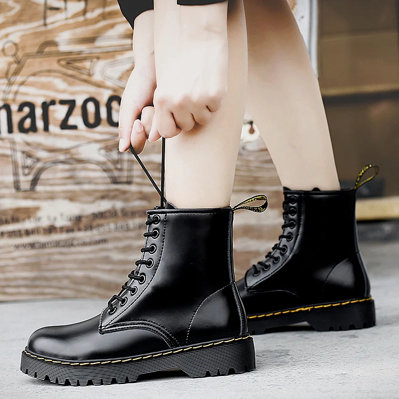 

2020 Winter Inside Fur Women Skateboard Shoes Leather Sneakers Women Rubber Non-Slip Skateboard Shoe Woman Black Ladies Shoes