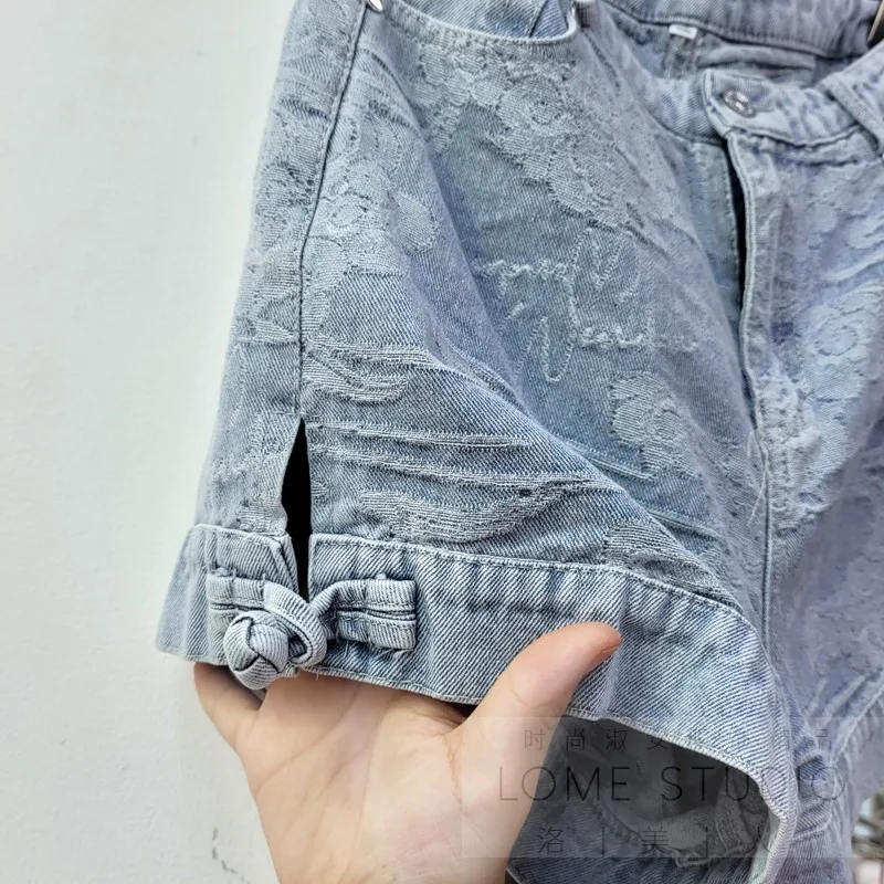 

2021 Summer Female European Retro Buckle Sleeveless Denim Vest Women's Loose High Street Shorts Fashion Solid Two-piece Suit
