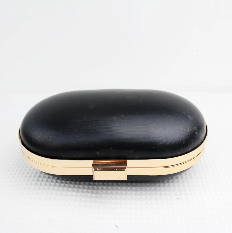 Золотая металлическая оправа для кошелька с черной пластиковой коробкой клатч