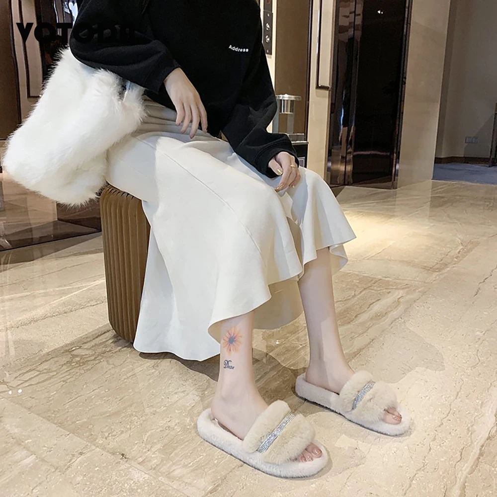 

Fashion Women Rhinestone Plush Slides Ladies Furry Warm Indoor Slippers Casual Fluffy Flat Home Shoes Blingbling Flip Flops Hot