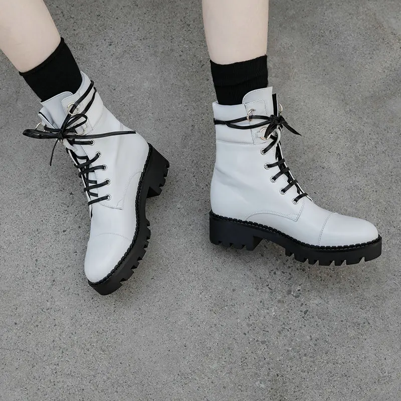 

The High Quality Women Ankle Boots Genuine Leather Riding Boots New Casual Outdoor Shoes Woman Winter Warm High Heels Boots