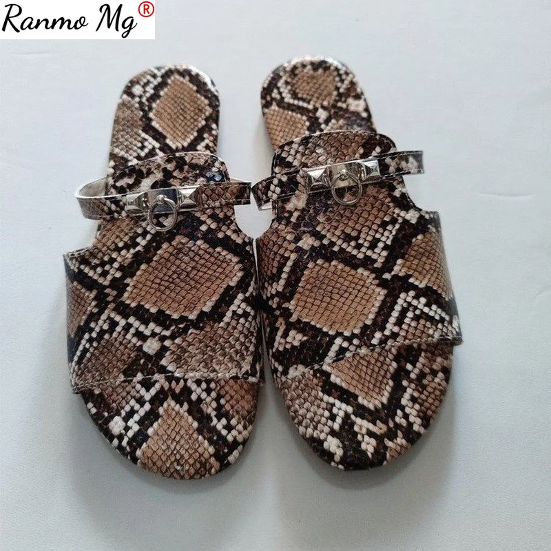 

2021 New Big Size Summer New Women Snakeskin Flats Slippers Female Fashion Slides Shoes Ladies Outside Beach Casual Slippers 43