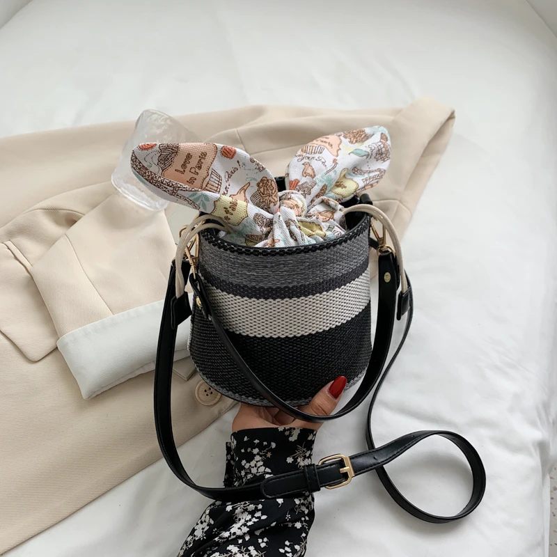 

2021 Summer New Bucket Bag Fashion Casual Lady Messenger Bag Color Matching Woven Bag Bow Decoration Lady Bag Small Handbag