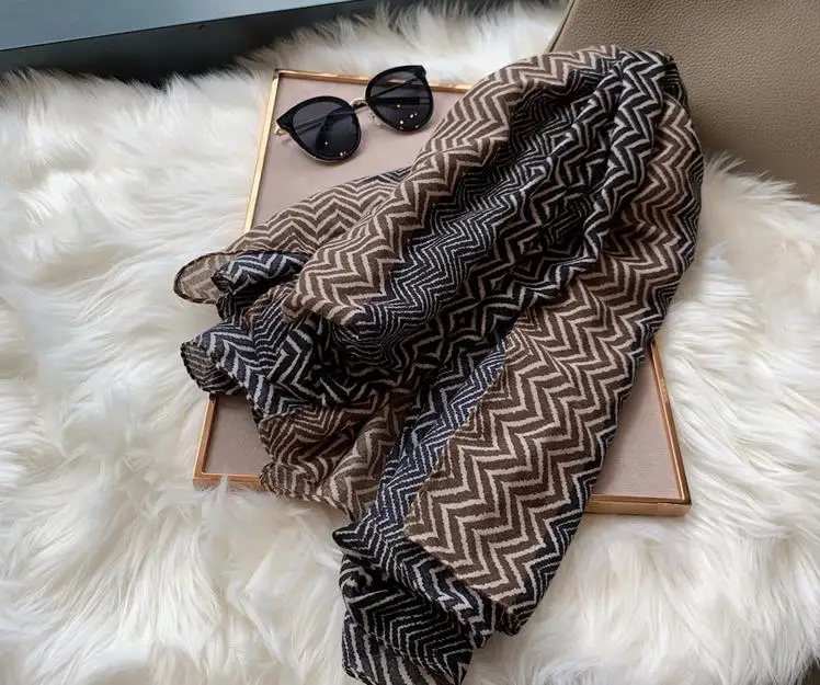 

2019 Beautiful Zigzag Print Scarves Shawls Cotton Beach Geometry Print Long Wrap Scarf Hijab Muffler 3 Color Free Shipping