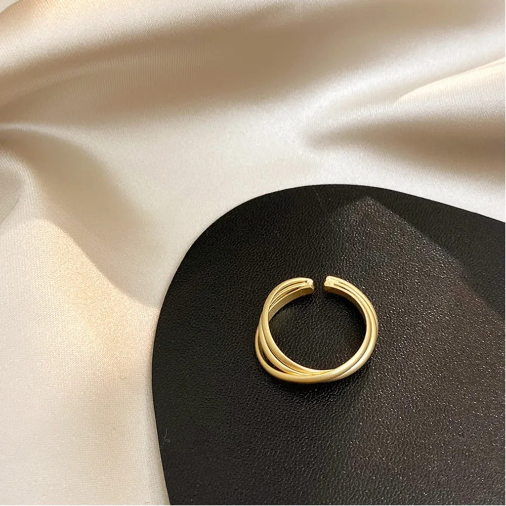 

2020 New Matte Rings Metal Opening Shiny Gold Cross Hollow Simple Multilayer For Women And Girls Party