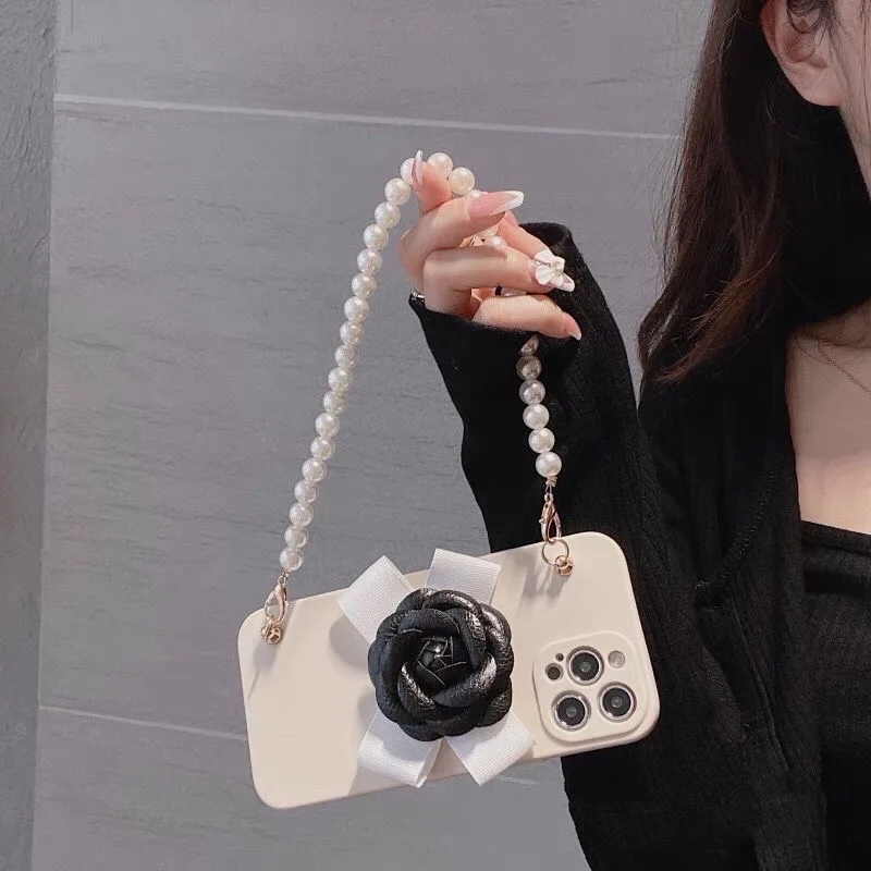 ins Camellia Pearl Bracelet Chain Liquid Silicone Case For iPhone 14 13 11 12 Pro Max X XR XS MAX 6S 7 8 Plus Mini Phone Cover