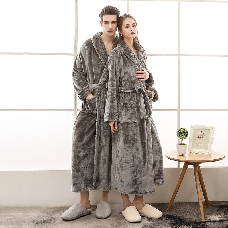 

Autumn and winter plus size flannel couple nightgown for men and women Beibei velvet stitching thickened and lengthened bathrobe
