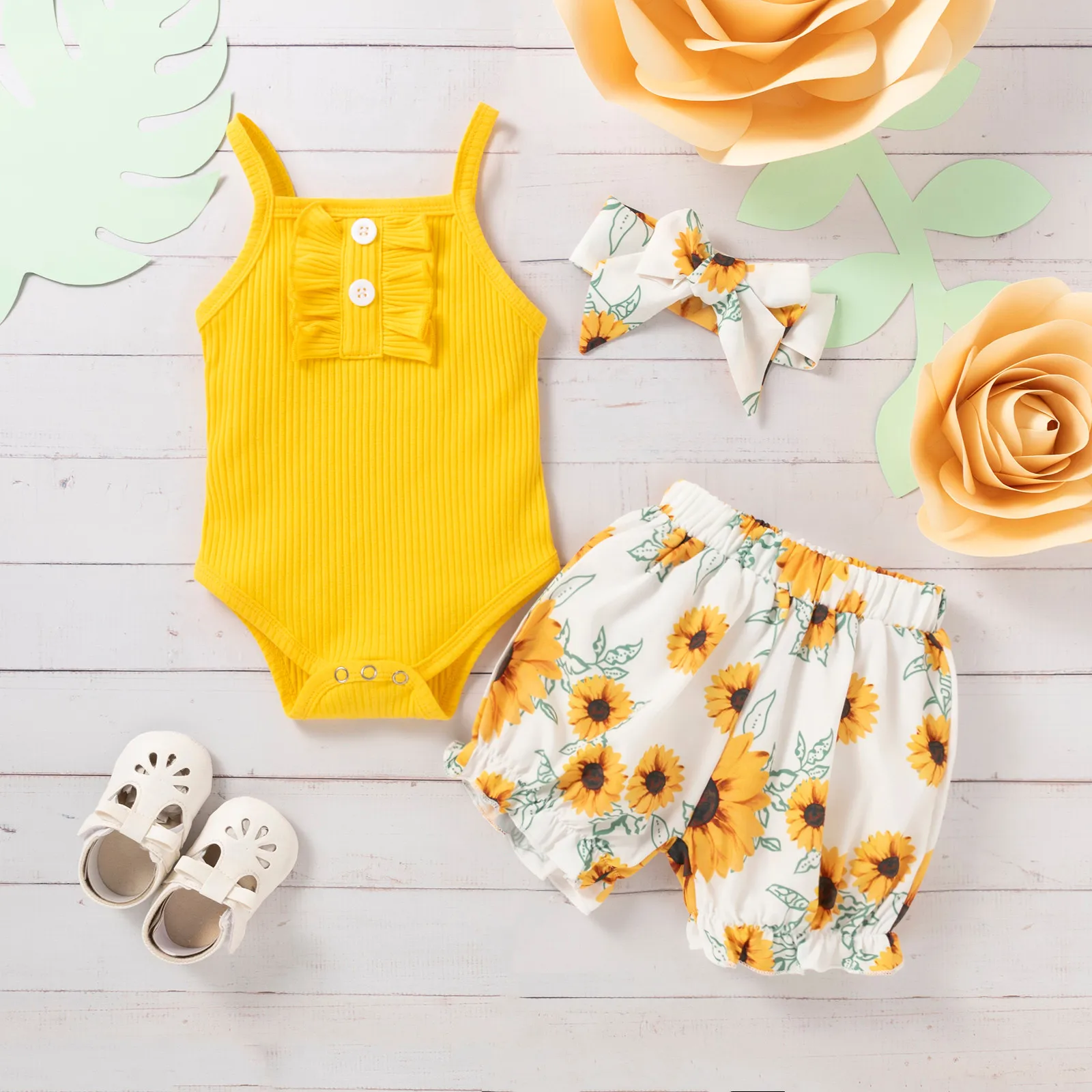 

Fashion Summer Baby Girls Casual Baby Sets Sleeveless Vest And Sunflower Printing Short Pants Kit Kid Two-piece Outfit Set