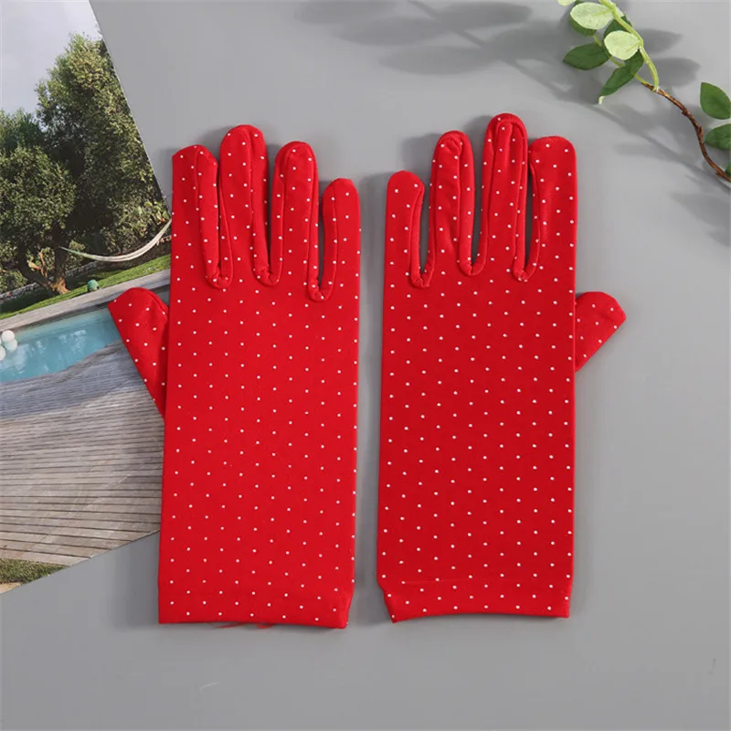 Эластичные сексуальные перчатки в горошек 22 см женские с короткими пальцами