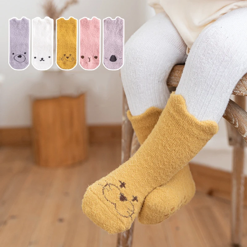 

Новинка 2021, детские носки, зимние плотные теплые носки, Нескользящие флисовые напольные носки для новорожденных мальчиков и девочек с мульт...