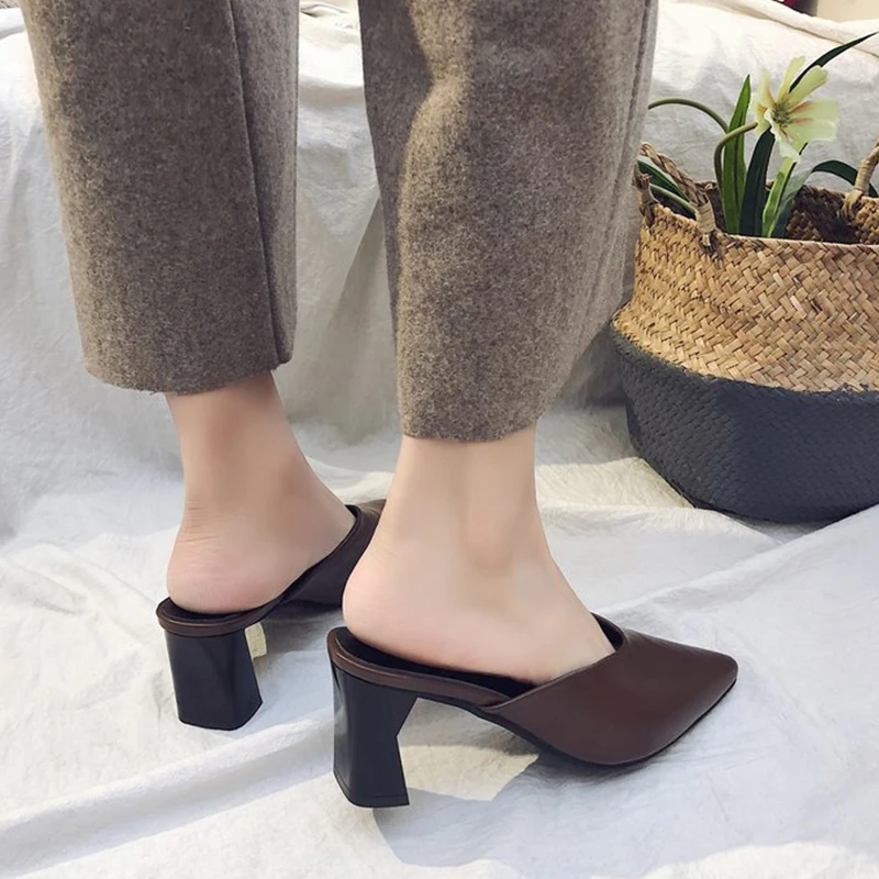 

2021 Women Heel Slippers Spring Ladies Mules Leather Shoes Women Casual Shoes Woman Slippers Fashion Pointed Toe Slippers