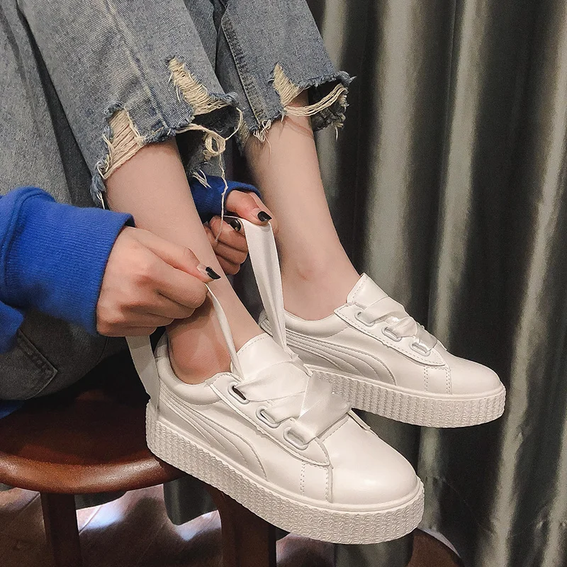 Женские кроссовки из искусственной кожи на толстой подошве белые для бега