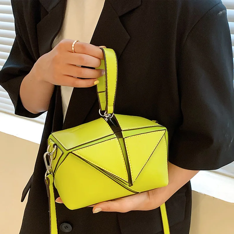 

Luxury Crossbody Bags For Women Geometric Pattern Handbags Soft Leather Tote Shoulder Bag Women Adjustable Style Crossbody Purse