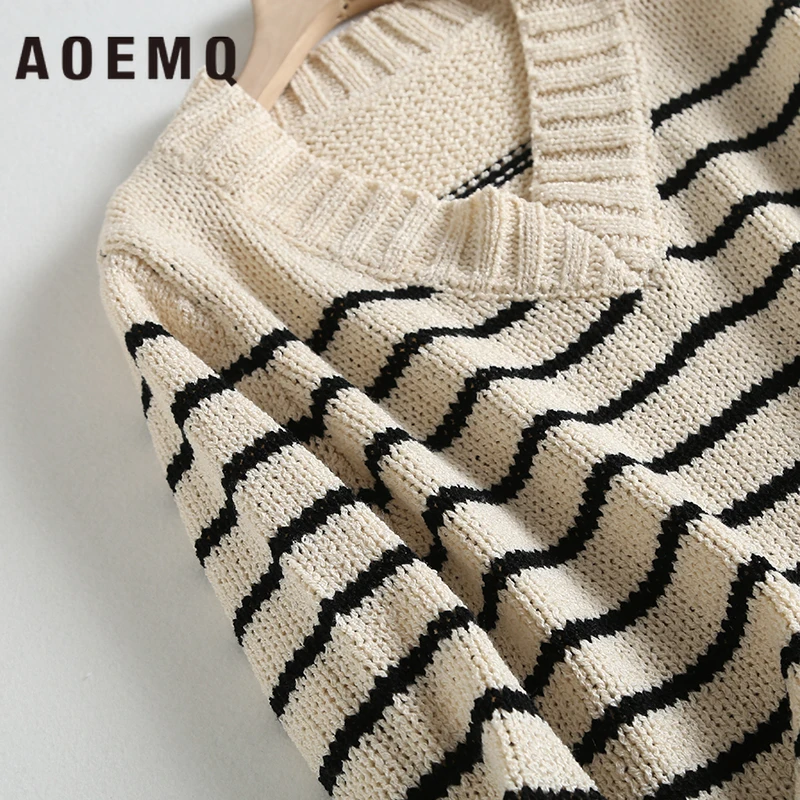 AOEMQ Thick Warm Sweaters Winter Christmas V-Neck Pullovers Hand Made Black Striped Print Women Clothing |