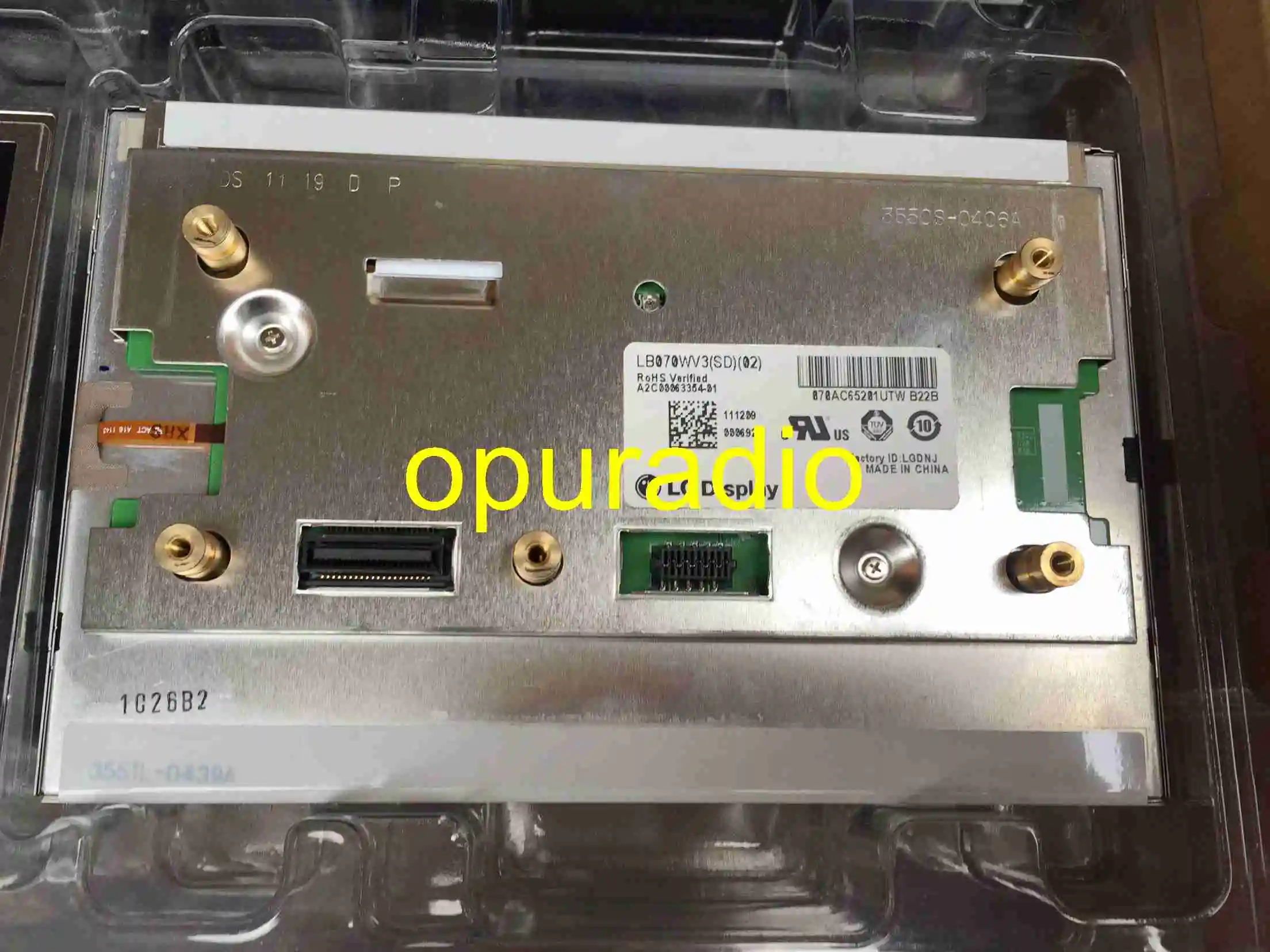 Оригинальный новый 7-дюймовый ЖК-дисплей LB070WV3(SD)(01) фотоэкран для Mercedes Benz W204 E260