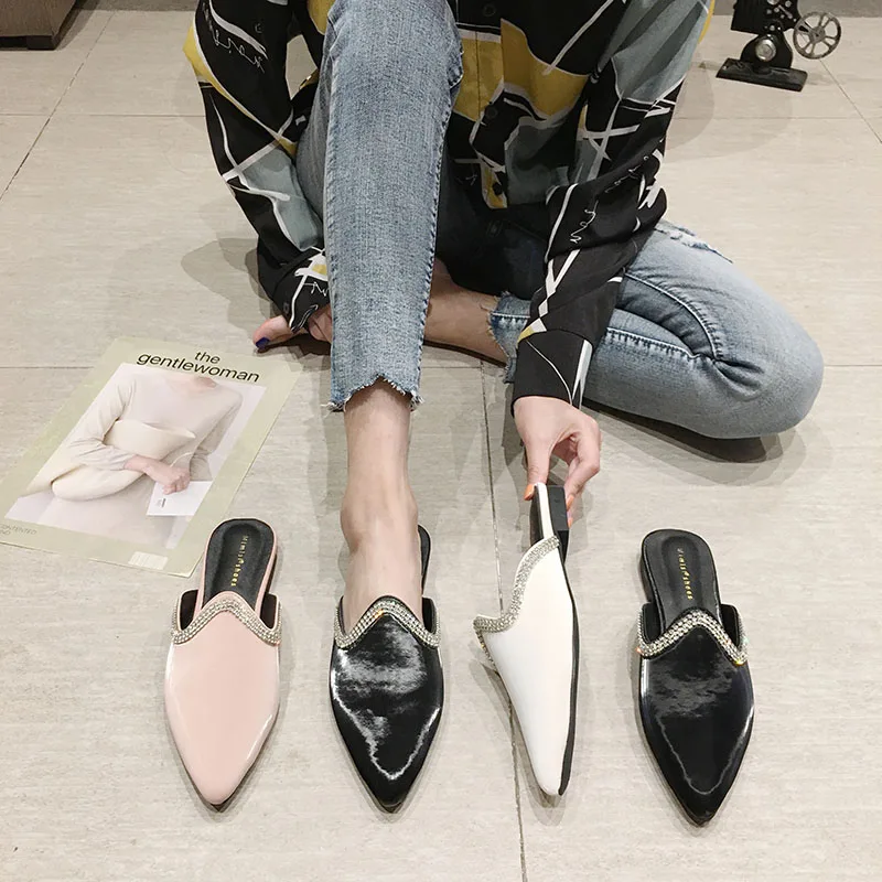 

Gladiator Women Slippers Pointed Toe Bling Rhinestone Sandals Slides Flats Shoes Woman Summer Ladies Outdoor Slip On Mules Shoes
