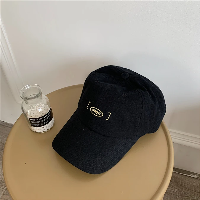 

2021 New Lady Soft Top Baseball Cap In Candy Color Lettered Hat with Simple Street Sun Shade Cap Visor Hat Sun Visors for Women