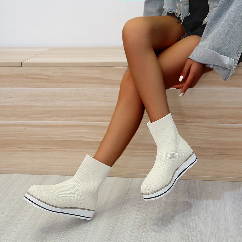 

Кроссовки-носки женские из эластичной ткани, на платформе