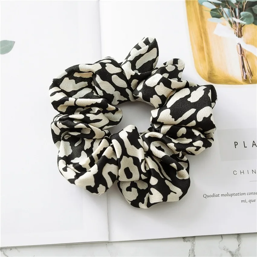 

Euro-American New Fashion Simple Hair Circle Leopard Cloth Circle Female Elastic Belt Head Rope Ornament