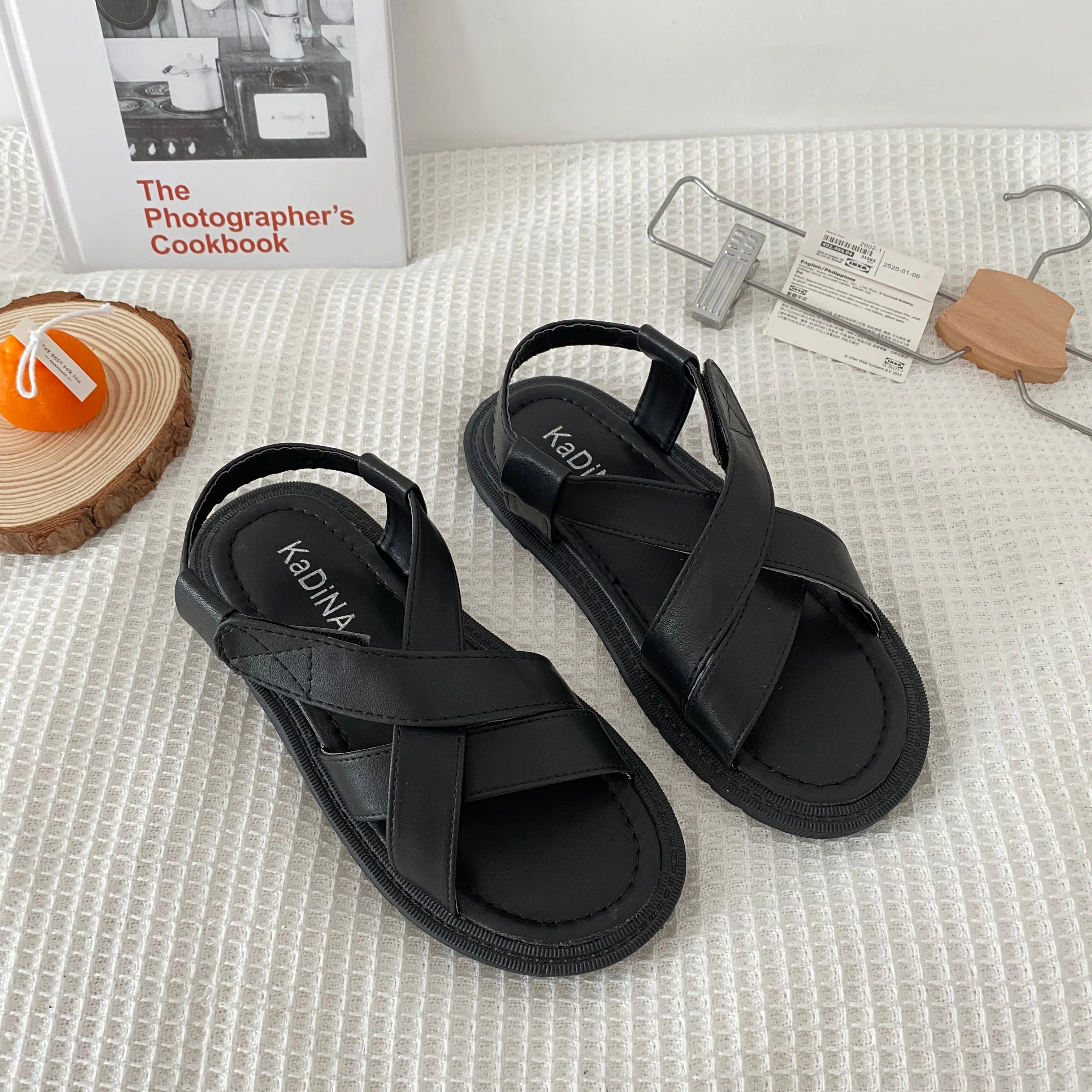 

Black simple velcro thick-soled women's shoes summer new fashion all-match comfortable casual sports sandals