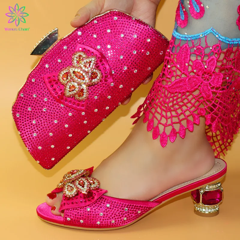 Новые итальянские туфли цвета фуксии с сумочкой в комплекте комплект из женских